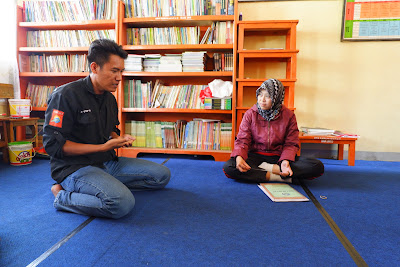 Sampul folder Sumbangan Buku