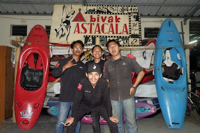 Sampul folder 2. First Meet Astacala