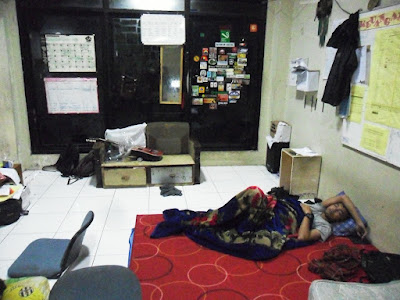 Sampul folder 23 - Situ Cirompang(Bolenk Alone Again)