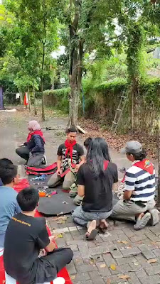 bc3bd3ef-57ab-4324-a5f1-e10e864843d6.mp4