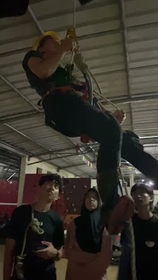 VID-20250502-WA0025.mp4
