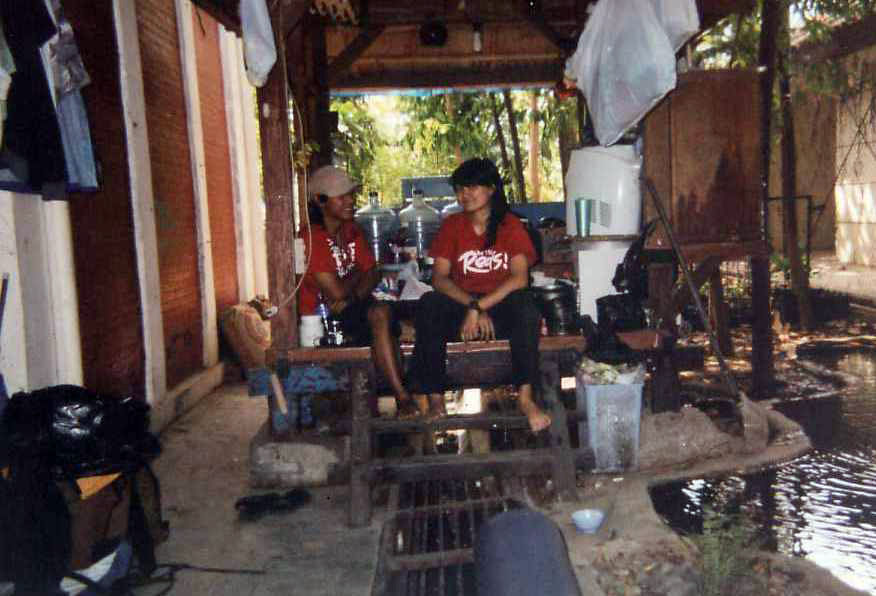 with tholo.jpg