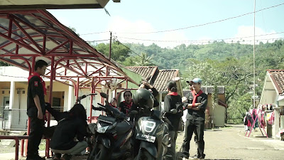 Sampul folder Bloopers