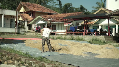 Sampul folder Footage Nindy